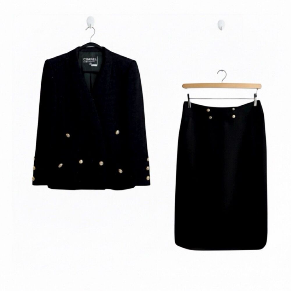 Vintage Chanel Boutique Size Small Black Wool Tweed Jacket Skirt Suit Set